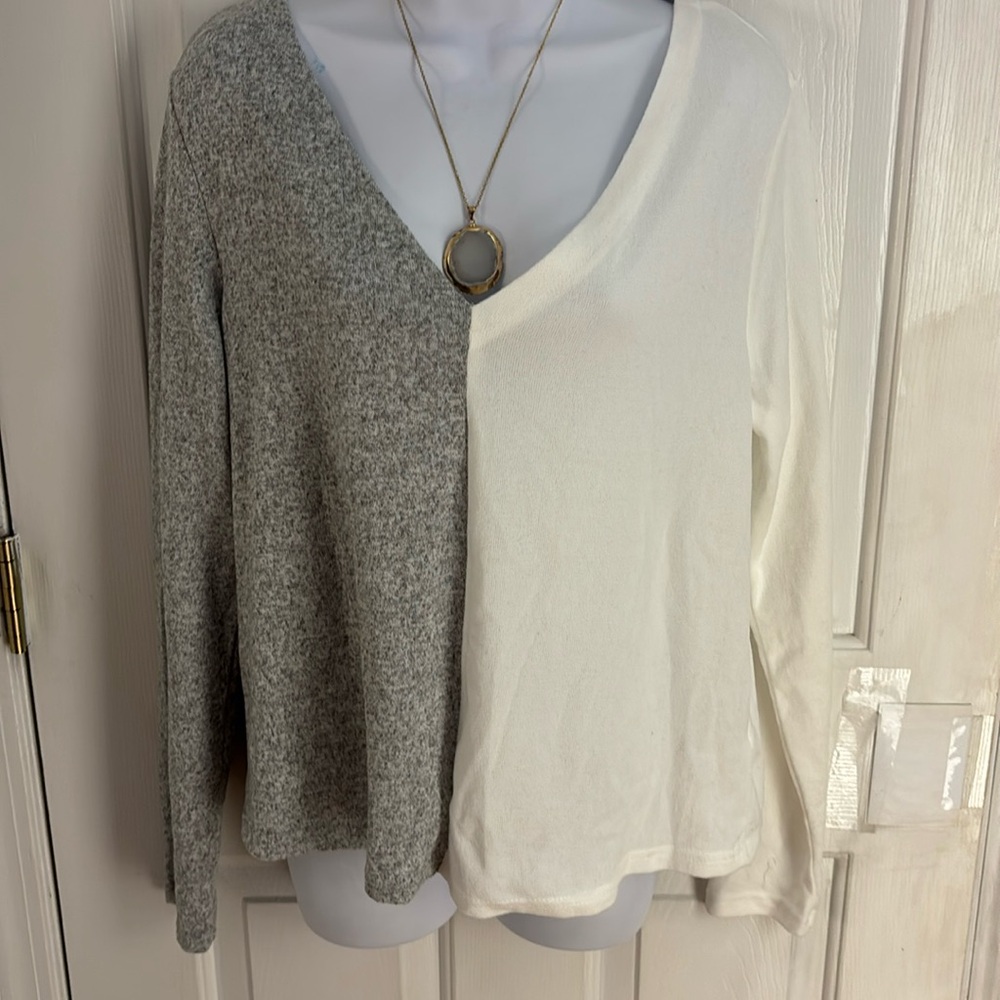 Gray/cream colored sweater